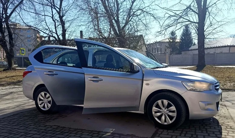 Фото 4 - Citroen C-Elysee 2013