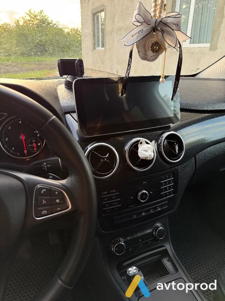 Фото 3 - Mercedes-Benz B-class 2018