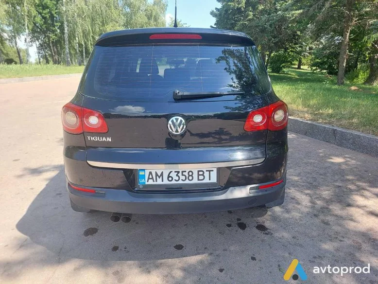 Photo 2 - Volkswagen Tiguan 2011