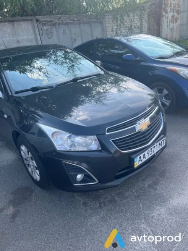 Фото 2 - Chevrolet Cruze 2012