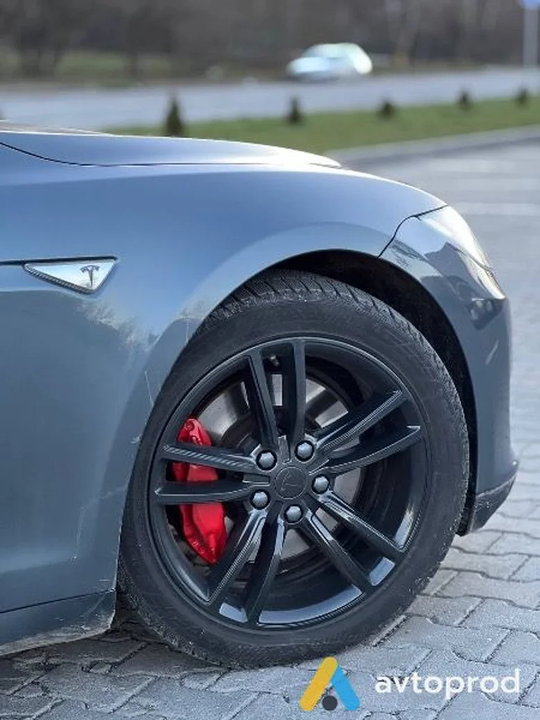 Фото 4 - Tesla Model S 2014