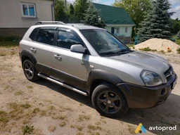 Photo 4 - Hyundai Tucson 2005