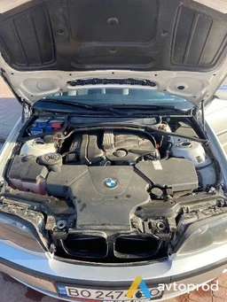 Photo 2 - BMW M3 2003