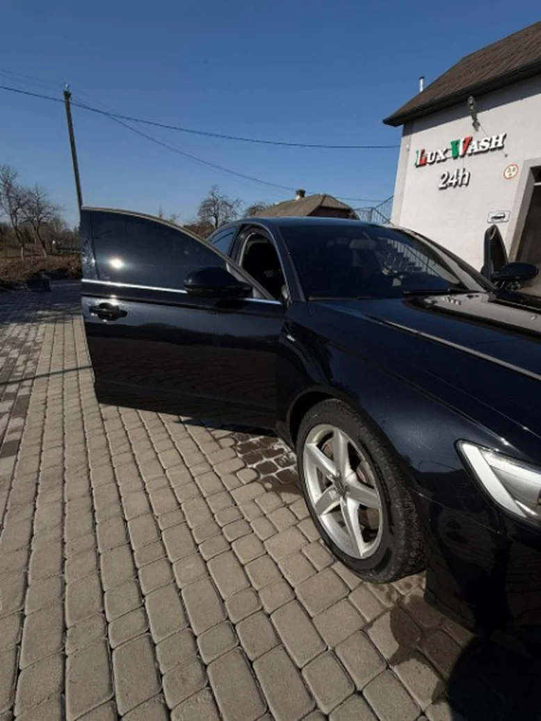 Фото 3 - Audi A6 2011