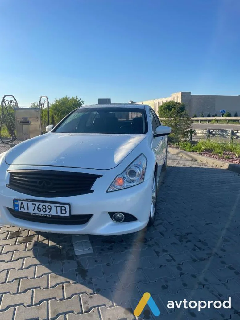 Фото 3 - Infiniti G37 2013