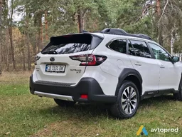 Photo 2 - Subaru Outback 2023