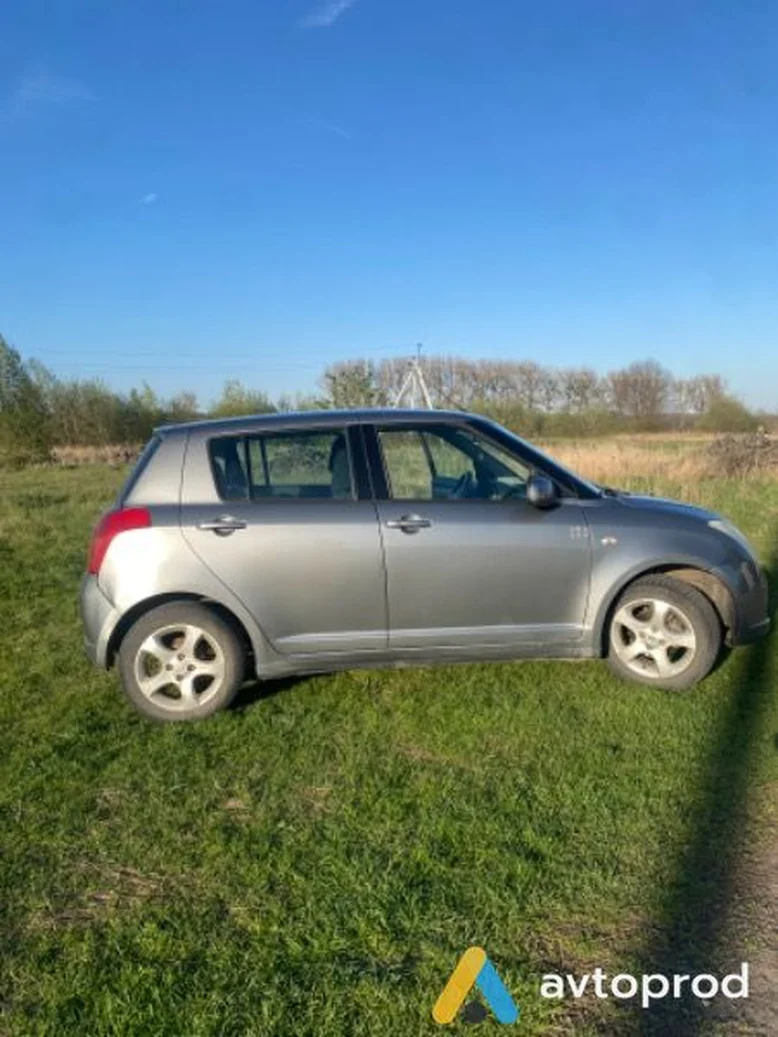 Фото 3 - Suzuki Swift 2007