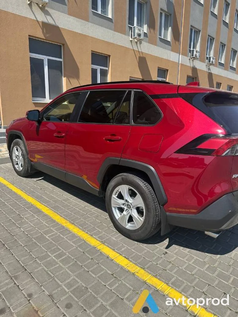 Фото 1 - Toyota RAV 4 2019