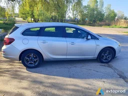 Фото 2 - Opel Astra 2010
