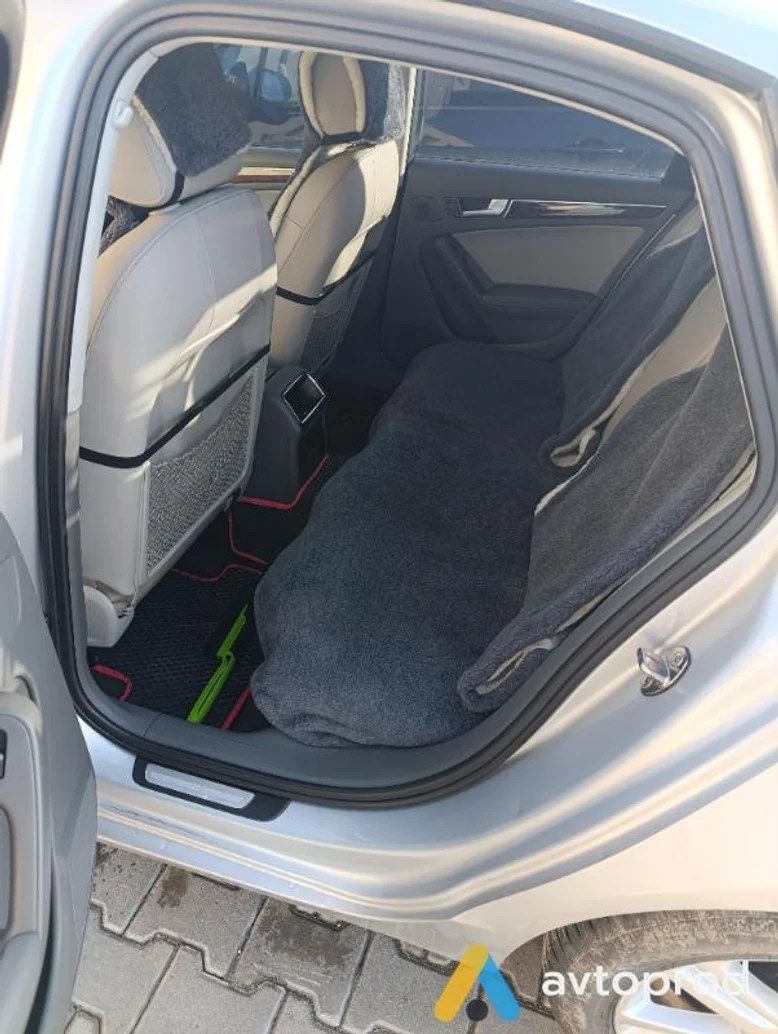Фото 4 - Audi A4 2009