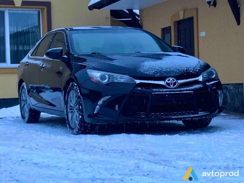 Фото 1 - Toyota Camry 2015