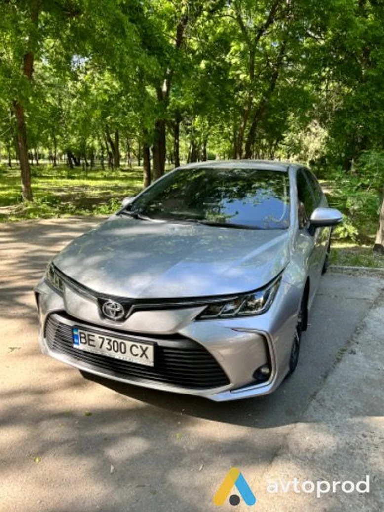 Фото 2 - Toyota Corolla 2019