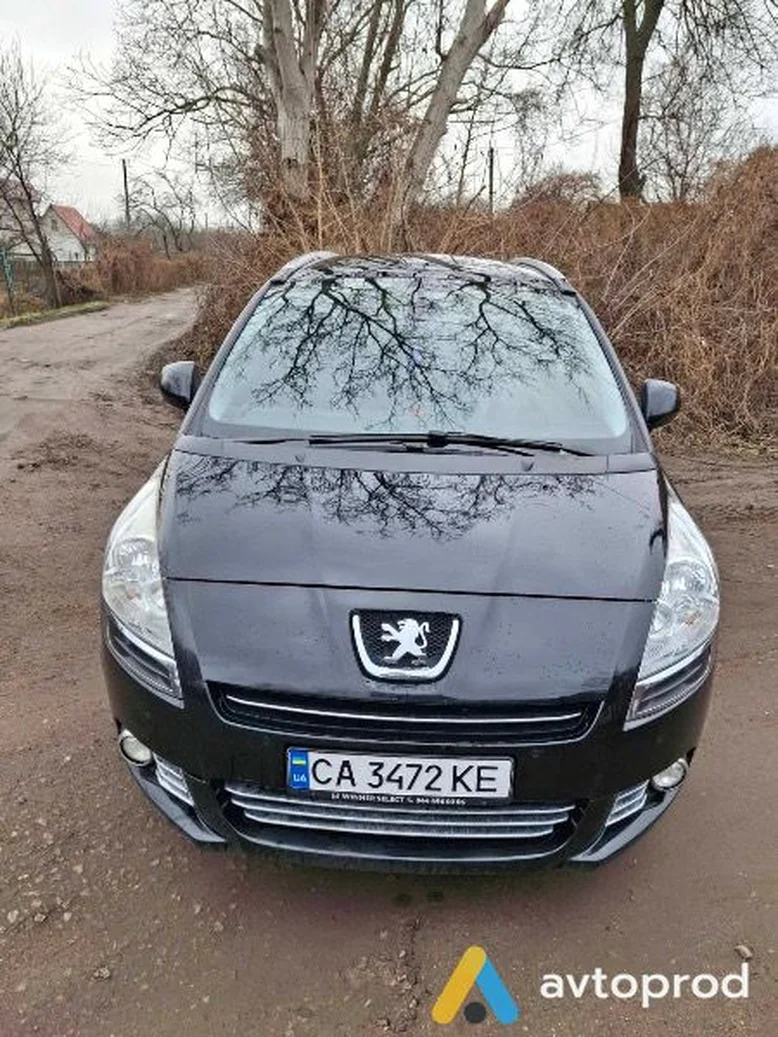 Фото 1 - Peugeot 5008 2012