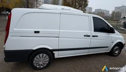 Photo 4 - Mercedes-Benz Vito 2009