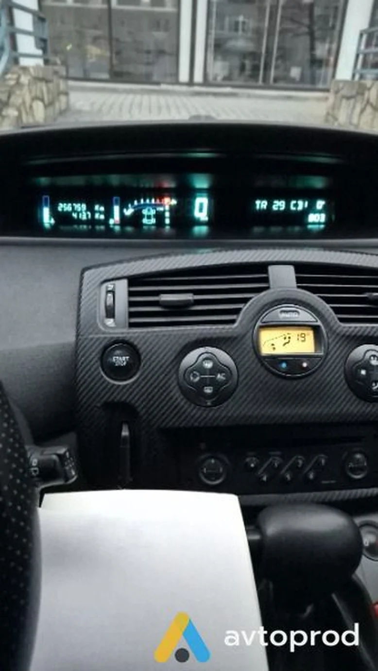 Фото 3 - Renault Scenic 2005