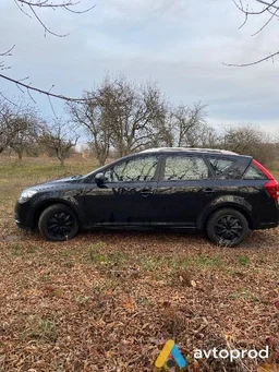 Photo 2 - Kia Cee'd 2010