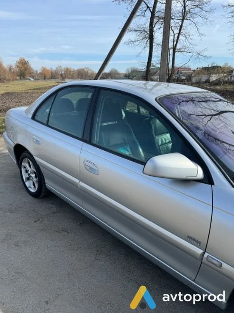 Фото 2 - Opel Omega 2001