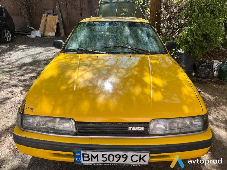 Фото 2 - Mazda 626 1990