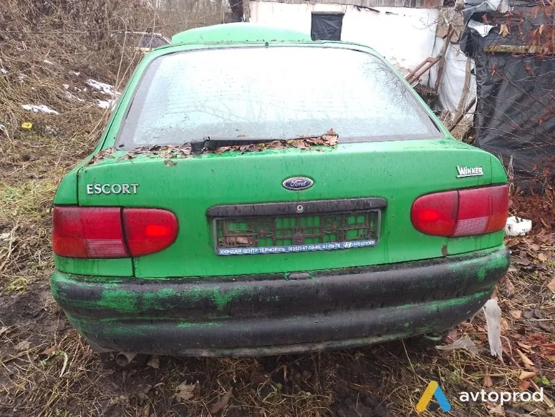 Фото 1 - Ford Escort 1996