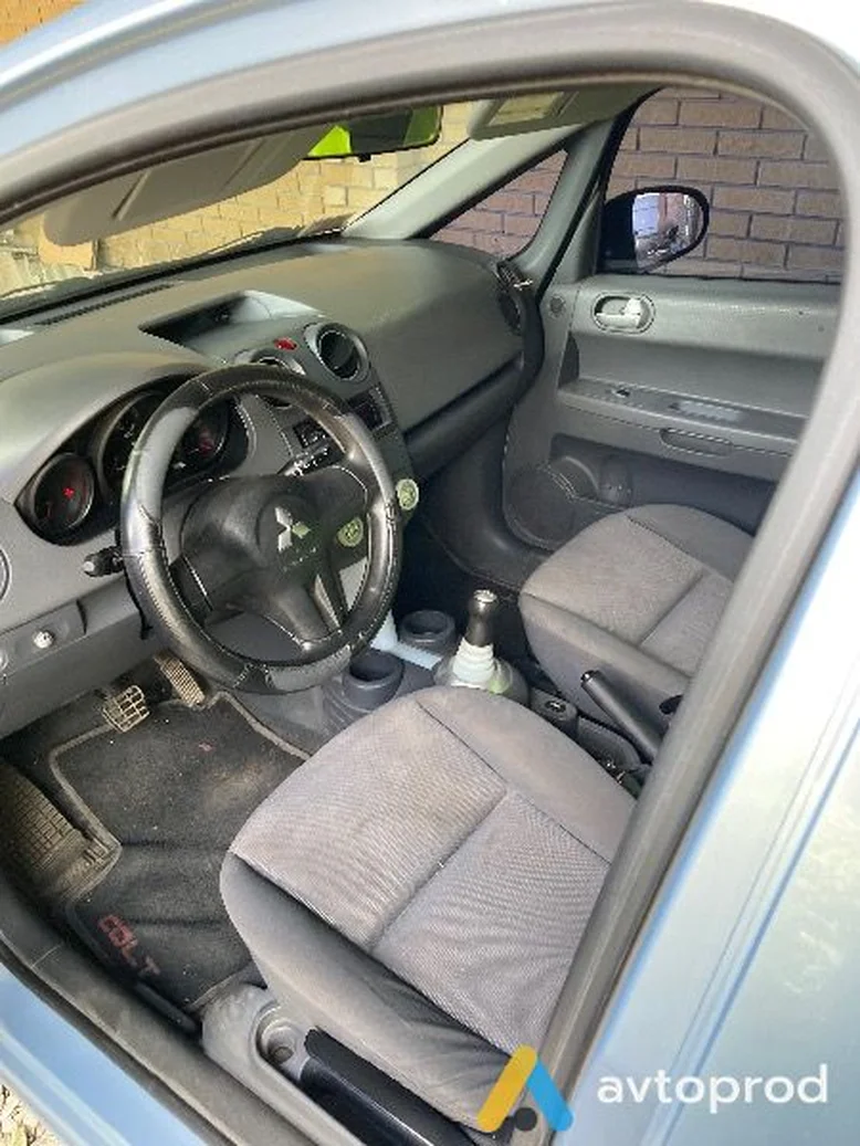 Фото 1 - Mitsubishi Colt 2005