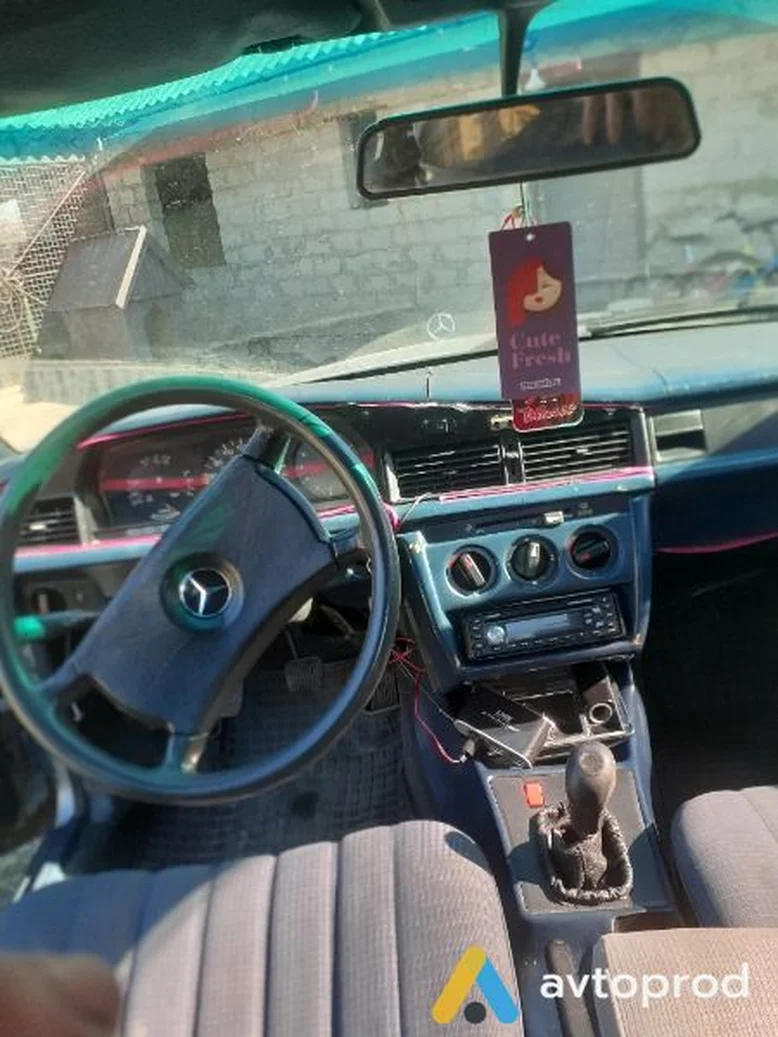 Фото 1 - Mercedes-Benz 190 1987