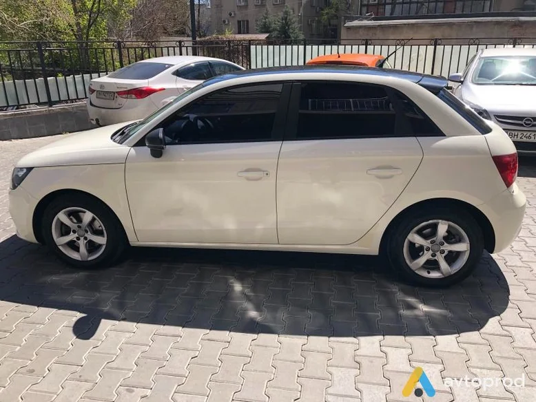 Фото 2 - Audi A1 2014