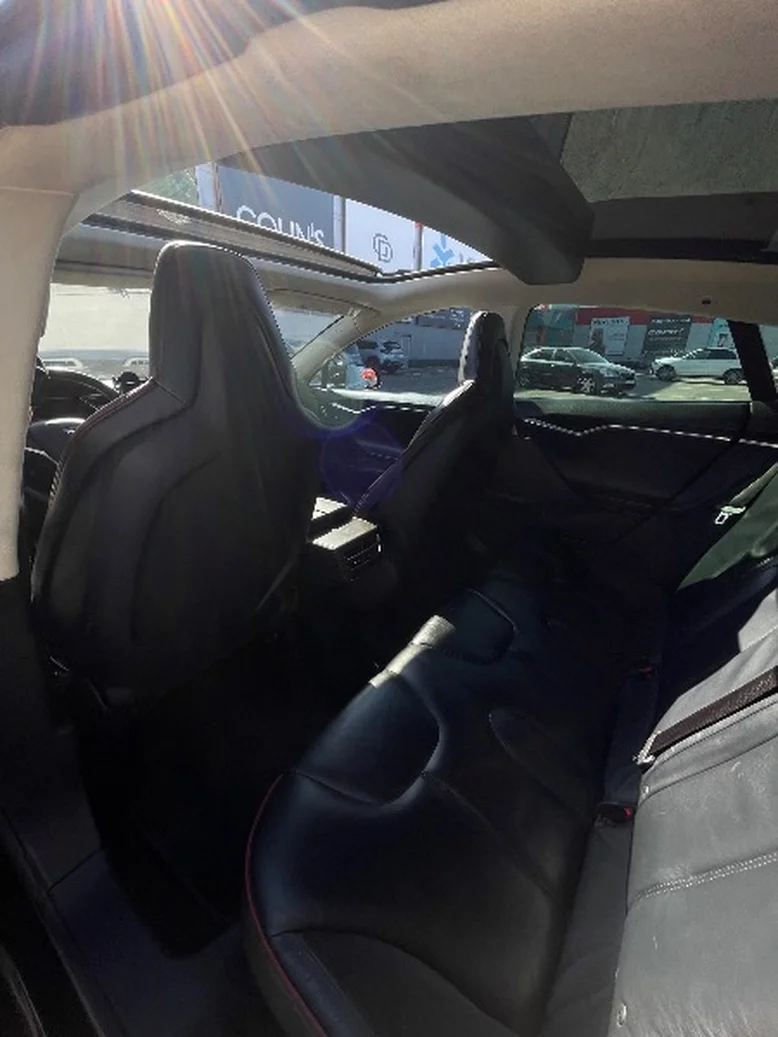 Фото 2 - Tesla Model S 2013