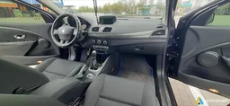 Фото 4 - Renault Megane 2010