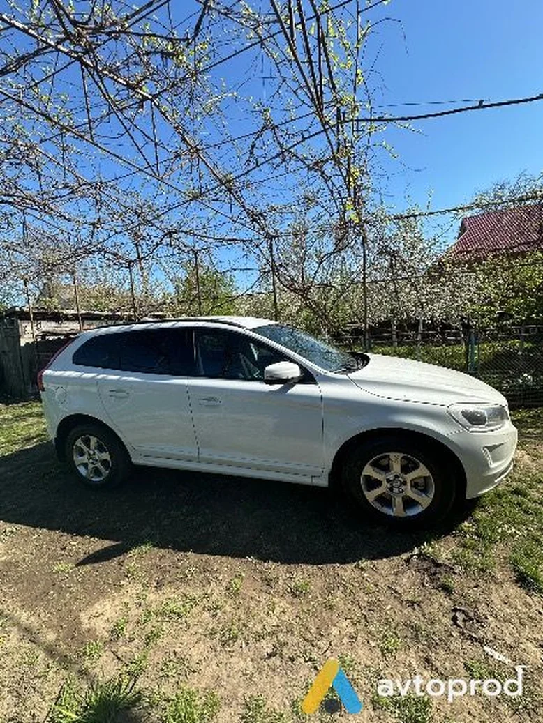 Фото 2 - Volvo XC60 2015