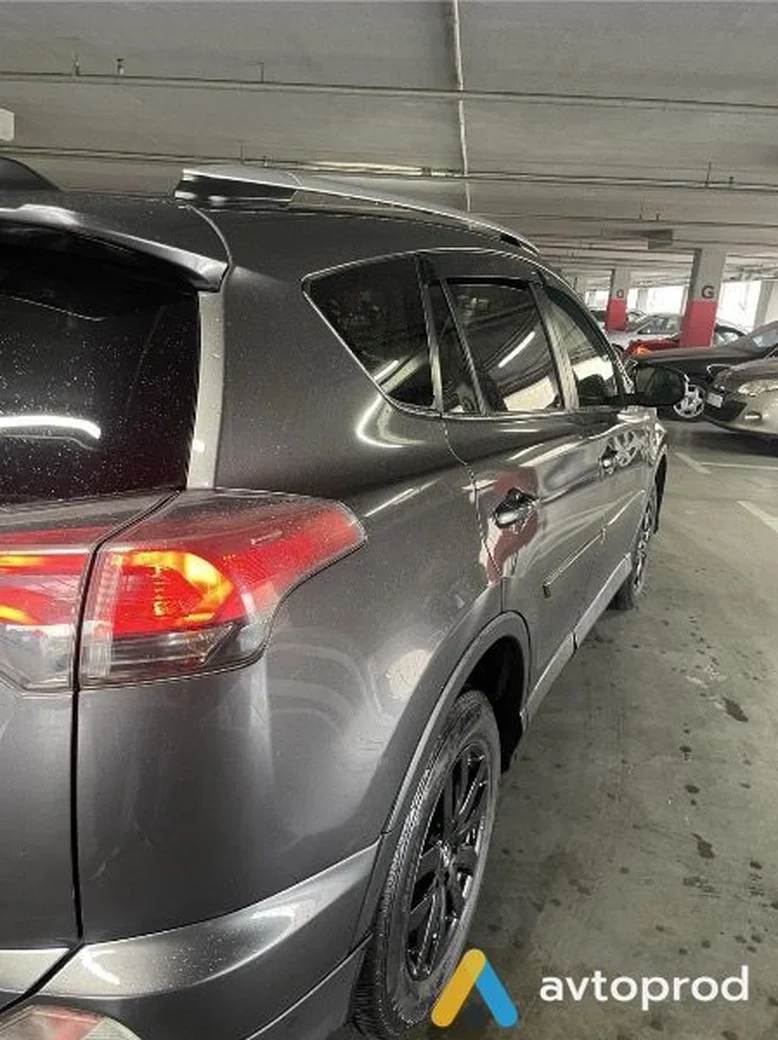 Фото 3 - Toyota RAV 4 2016