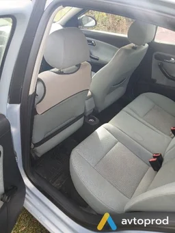 Photo 2 - Seat Cordoba 2003