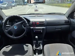 Photo 4 - Skoda Octavia 2009