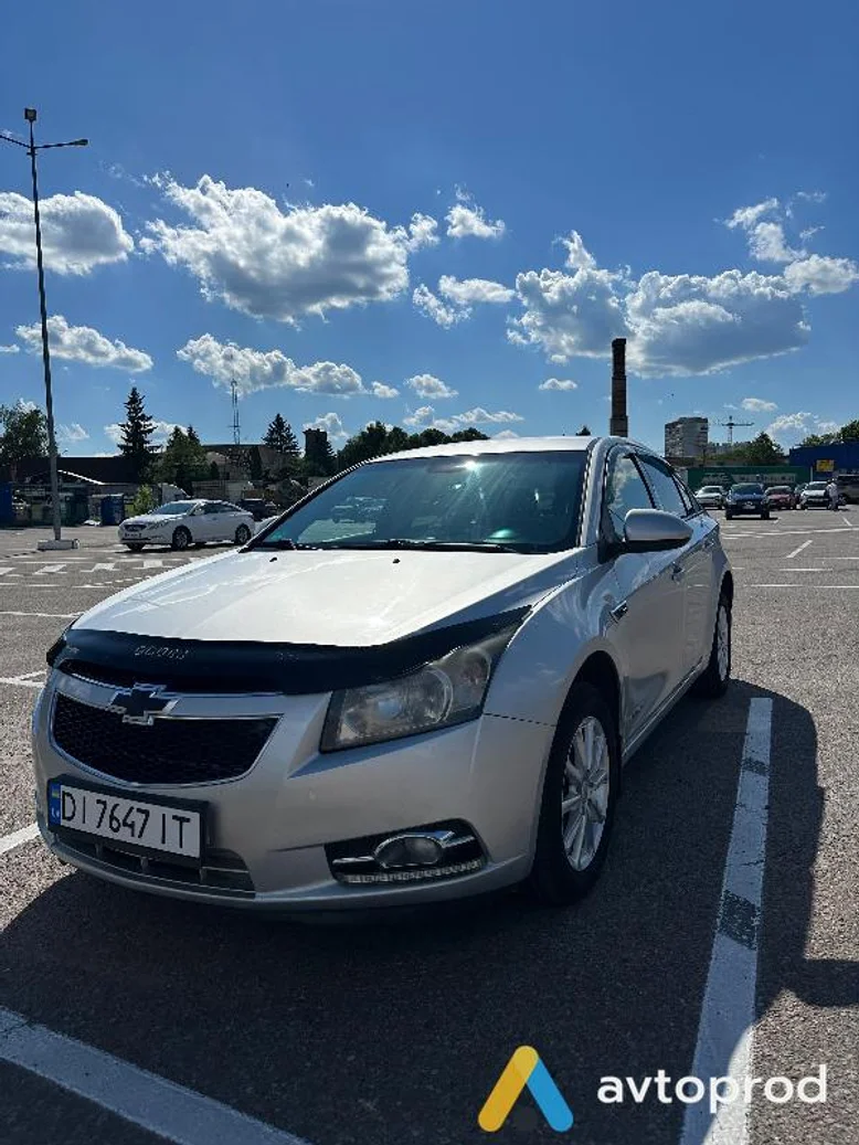Фото 1 - Chevrolet Cruze 2010