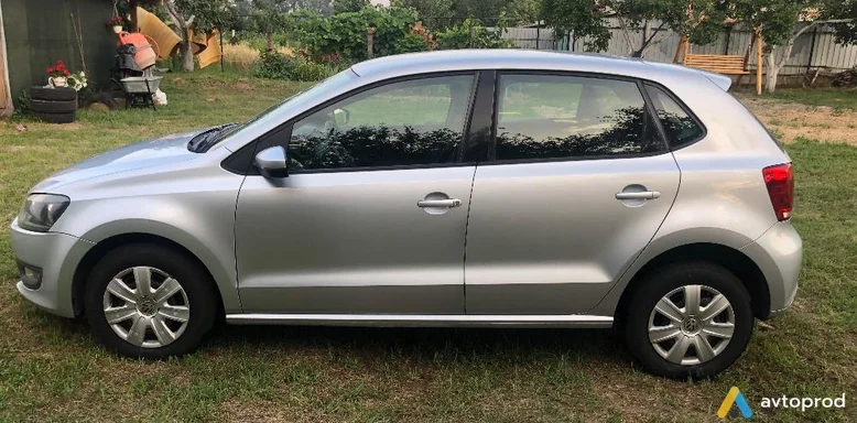 Фото 2 - Volkswagen Polo 2010