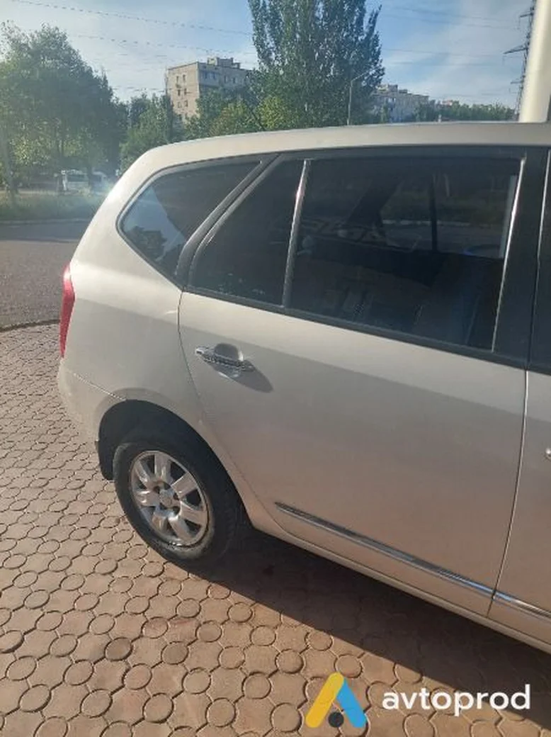 Фото 2 - Kia Carens 2008