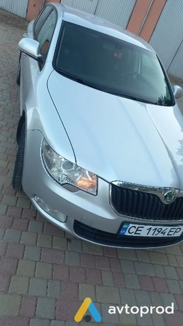 Фото 1 - Skoda Superb 2011