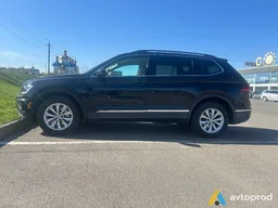 Photo 2 - Volkswagen Tiguan 2018
