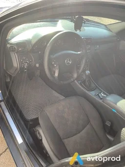 Photo 4 - Mercedes-Benz C-class 2005