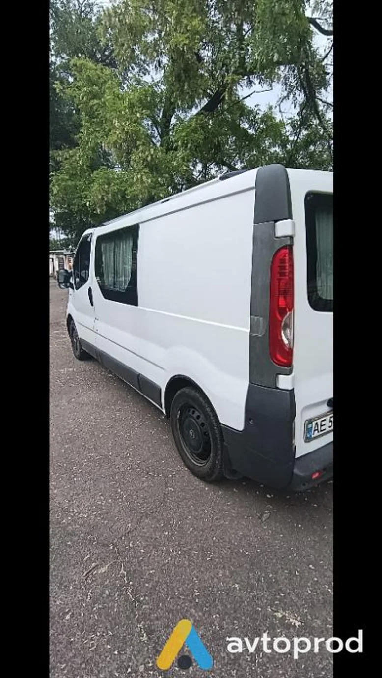 Фото 3 - Renault Trafic 2008