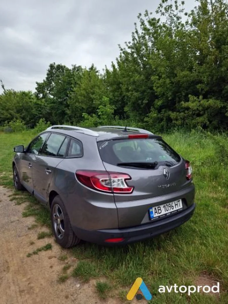 Фото 3 - Renault Megane 2011