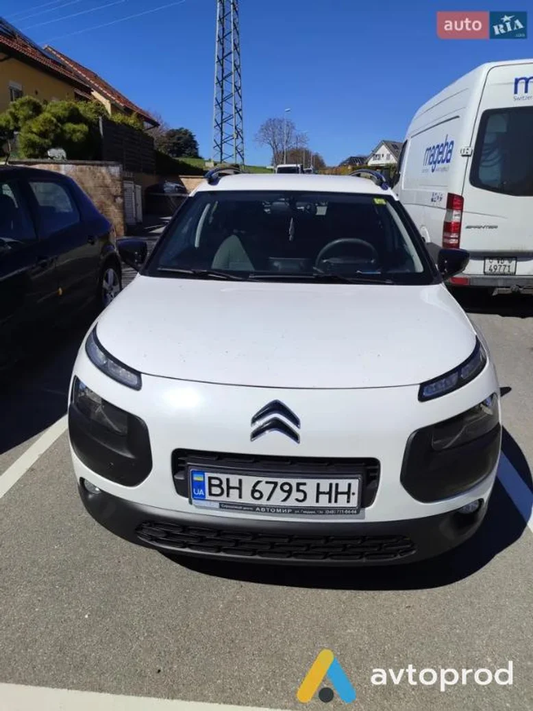 Photo 1 - Citroen C4 2017