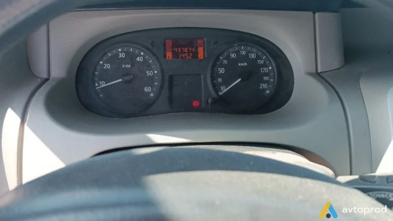 Фото 3 - Renault Trafic 2010