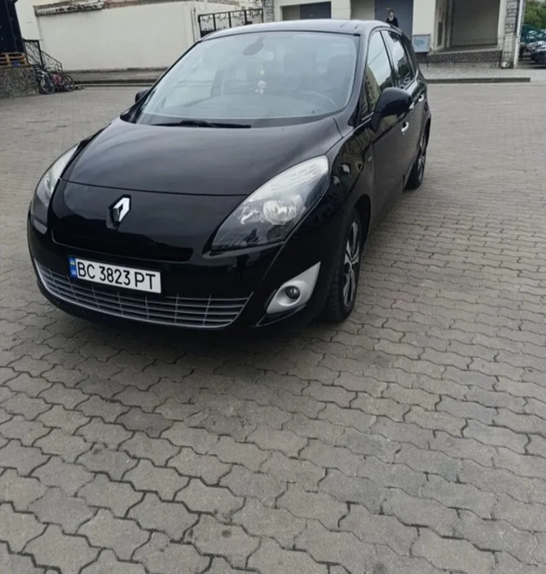 Фото 4 - Renault Grand Scenic 2011