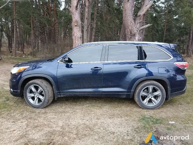 Фото 3 - Toyota Highlander 2015