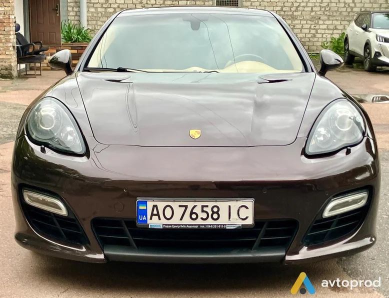 Фото 2 - Porsche Panamera 2013