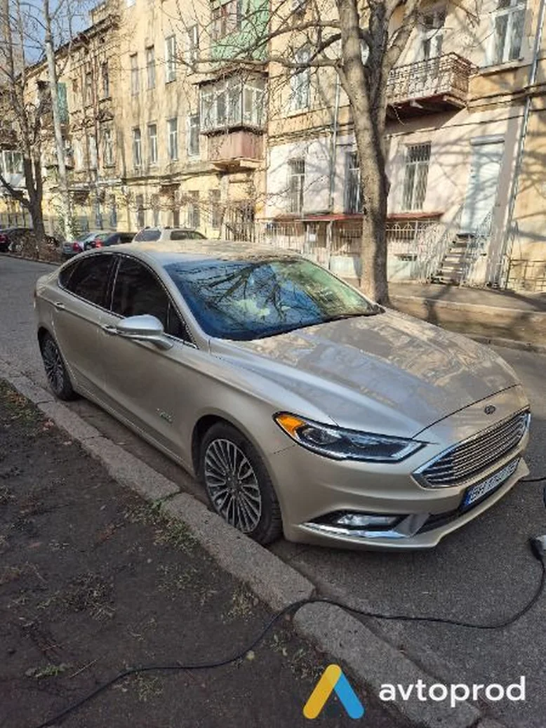 Фото 3 - Ford Fusion 2016