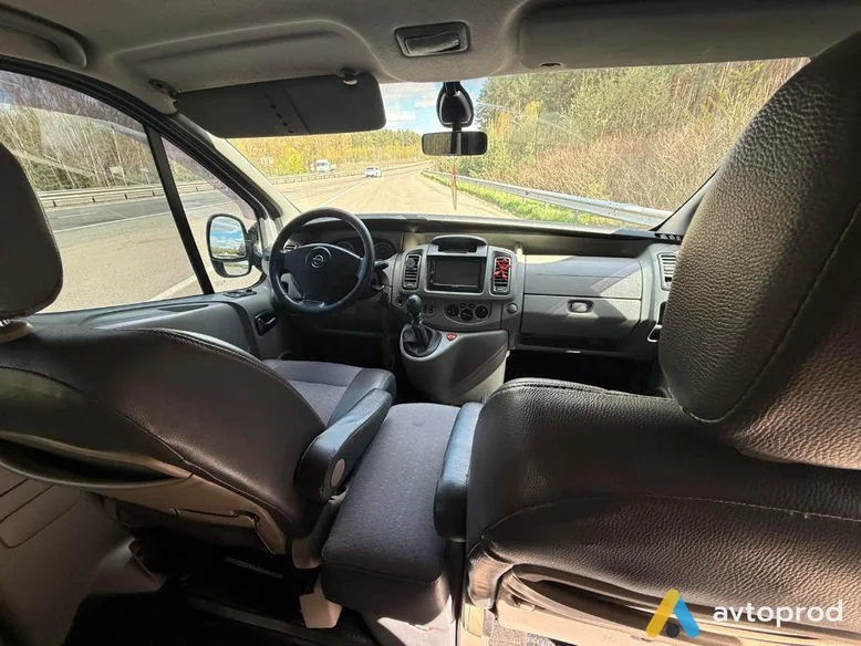 Фото 4 - Opel Vivaro 2007