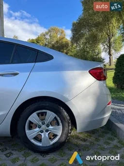 Photo 3 - Chevrolet Cruze 2018