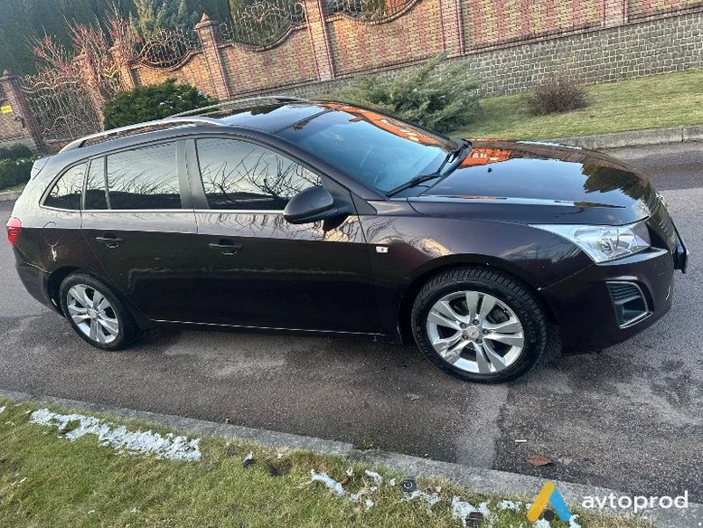 Фото 2 - Chevrolet Cruze 2013