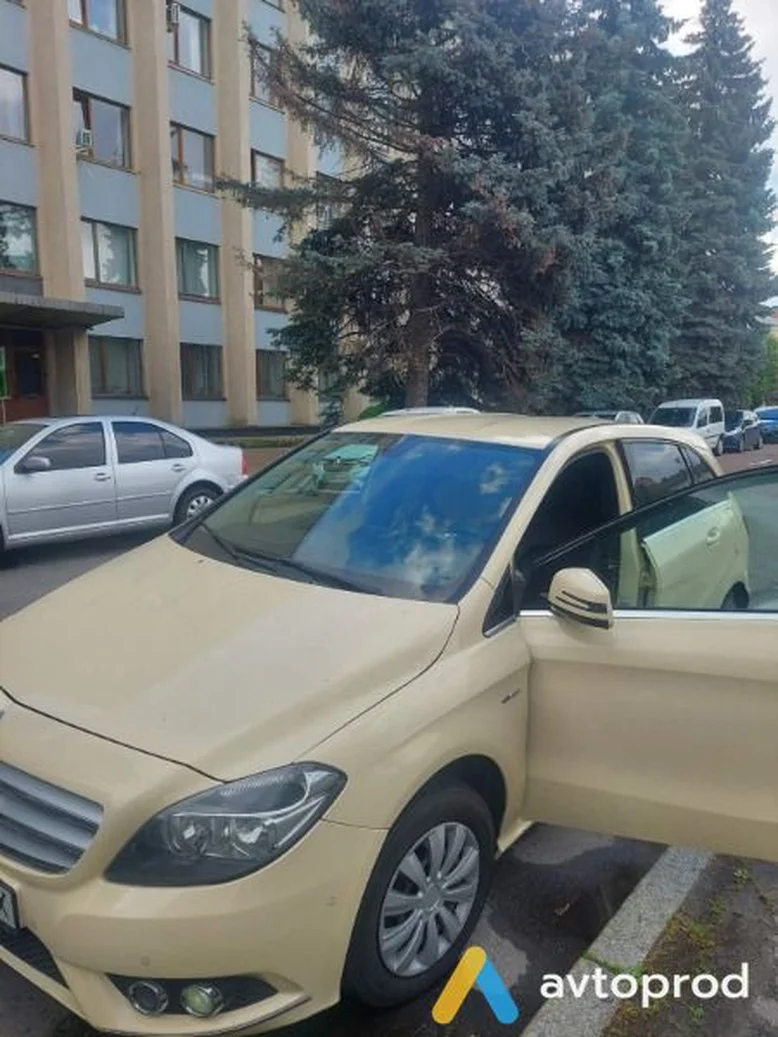 Фото 2 - Mercedes-Benz B-class 2012